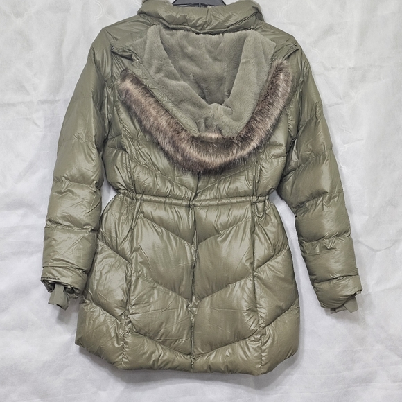 Columbia Women's Peak To Park Mid Insulated Jacket, Size 1X Retail Price $220 - Picture 8 of 12